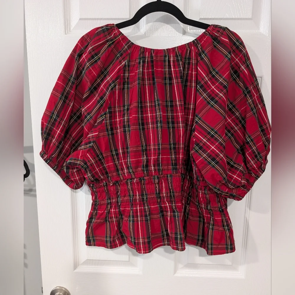 Old Navy Red Tartan Puff-Sleeve Top in Size XL